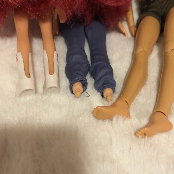 Doll Lot Set of 4 - Moxie Girlz , Liv Doll + Strawberry Shortcake Dolls - Picture 4 of 7